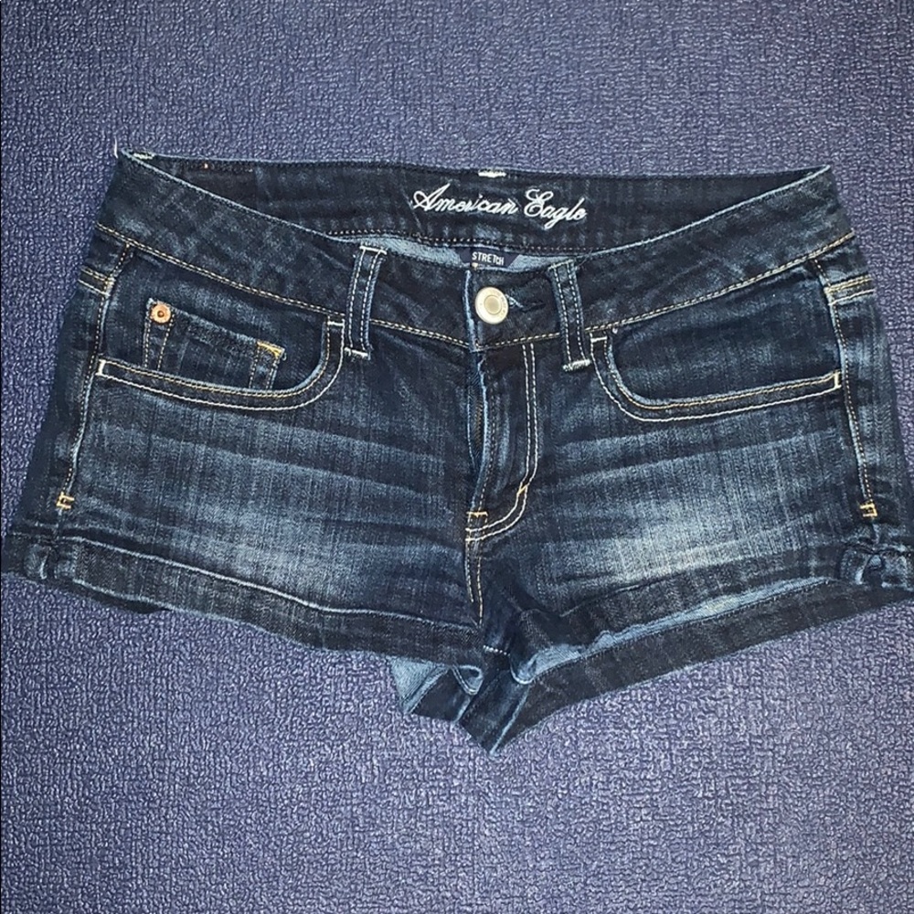 AMERICAN EAGLE STRETCH JEAN SHORTS!